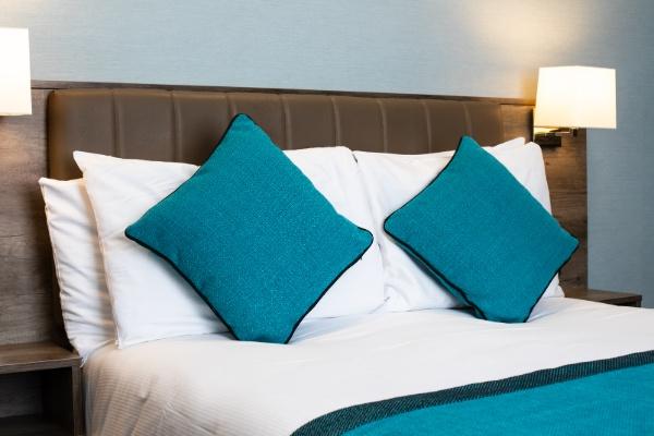 Joyful Discounts, Merry Savings.  Sidney Hotel London