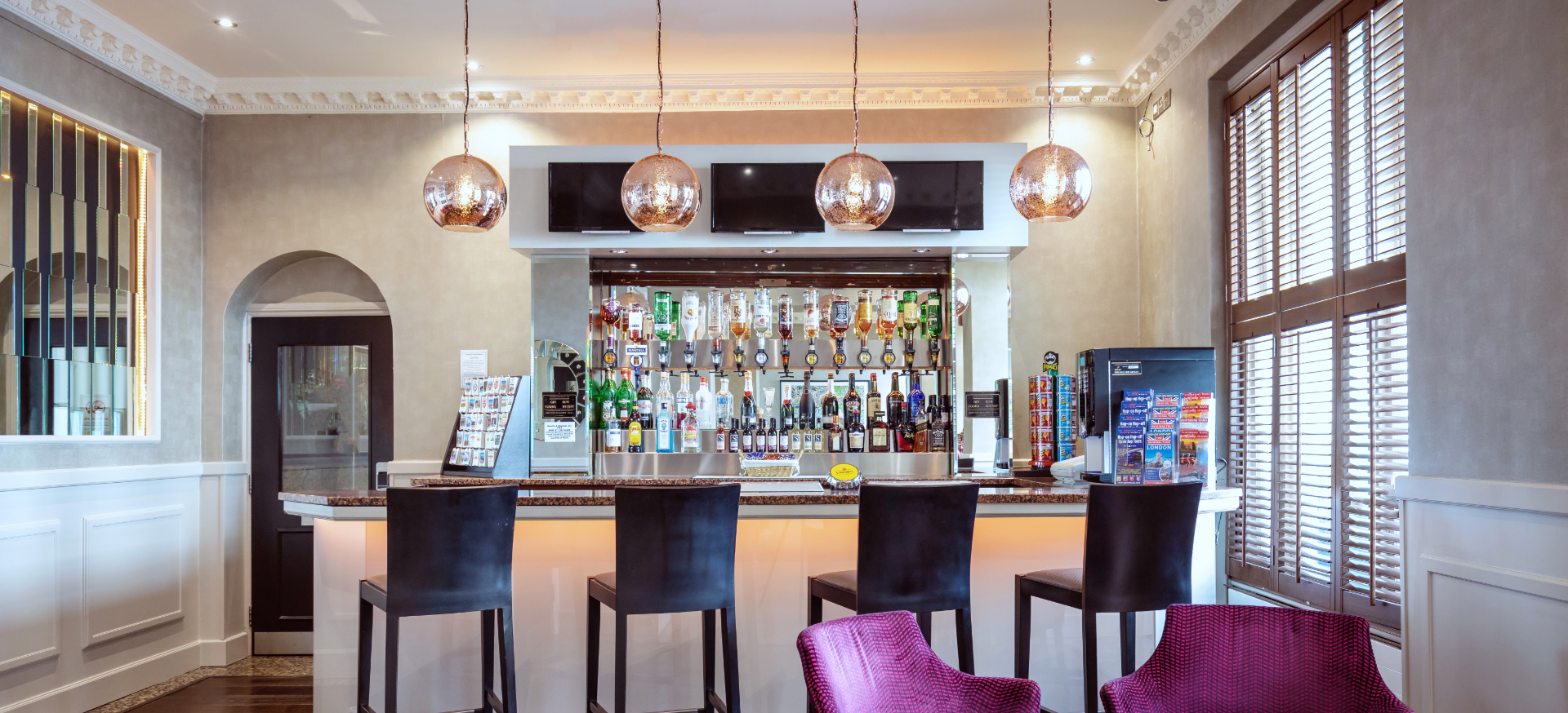 Best Hotel Bars in London Victoria
