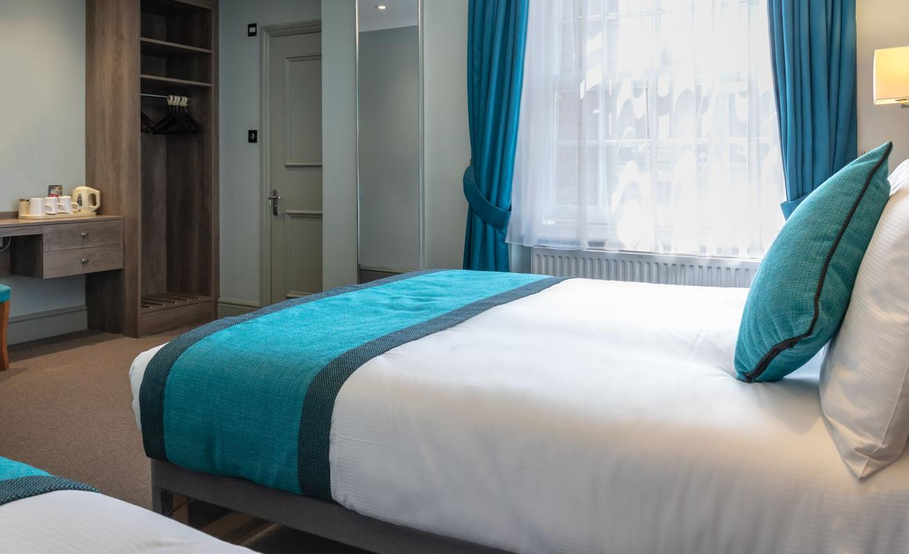 Triple Room  Sidney Hotel London Triple Room  Sidney Hotel London