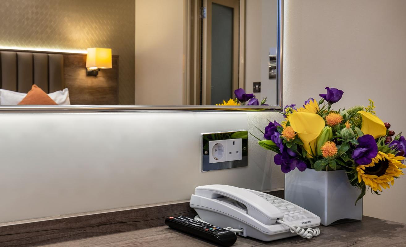 ANNEX Triple Room  Sidney Hotel London ANNEX Triple Room  Sidney Hotel London